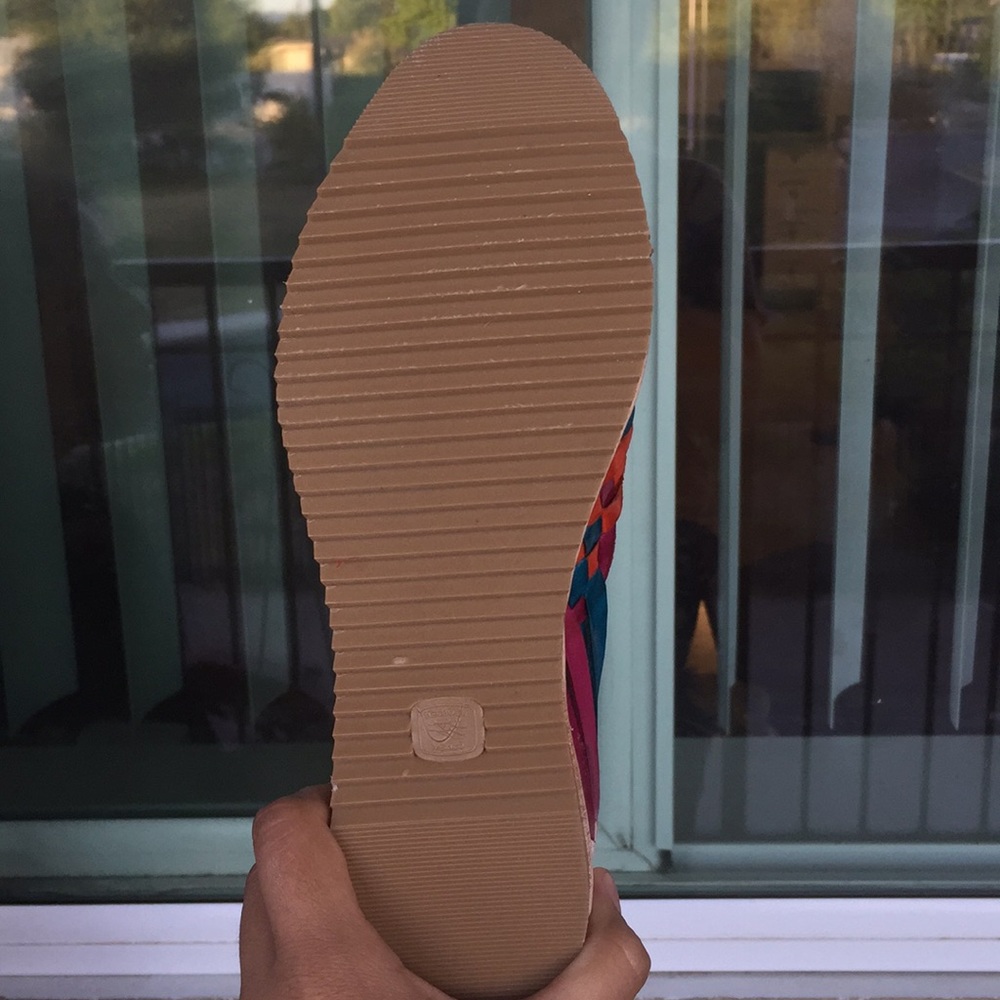 Shoes - Picture 3 of 3